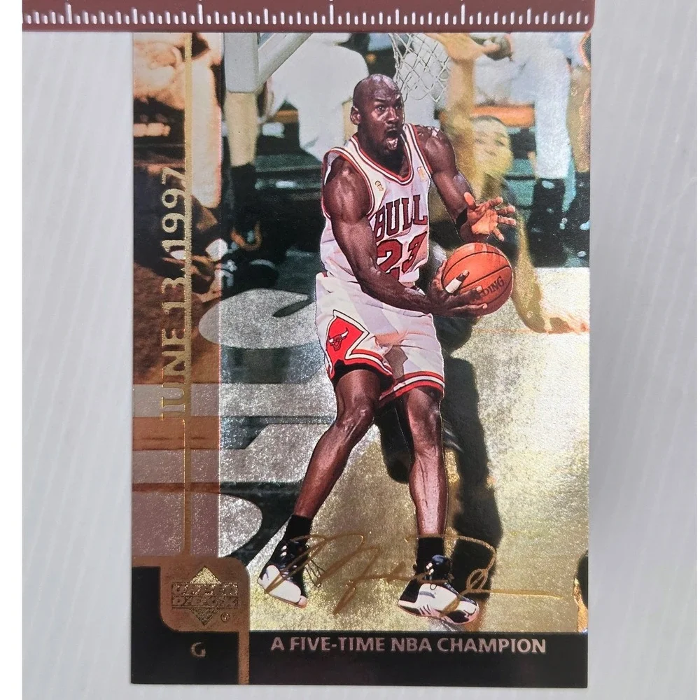 Upper Deck Trading Card 3.5x5 Gold Excellent MJ5 Michael Jordan Large Card